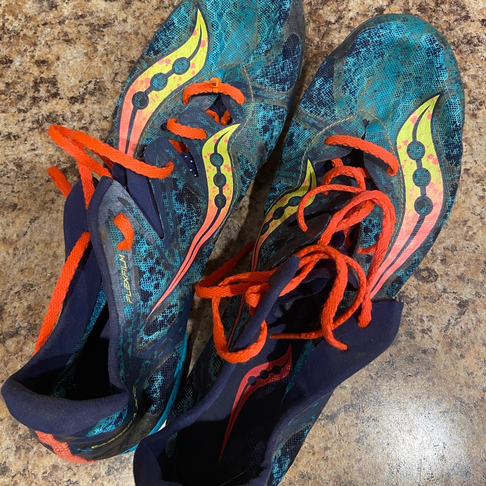 Saucony Womens Carrera XC Isofit Track Shoes